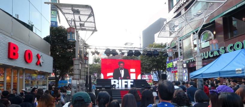 Projecting Presence venue. As part of the festival s program, acclaimed foreign as well as domestic filmmakers and actors made scheduled appearances on the two stages located in Haeundae district.