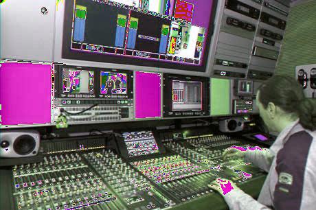 pplication xample Optocore and Yamaha devices in less than 10 square meters Located in ologno Monzese (M) taly, Mediaset is one of taly s leading TV broadcast networks providing broadcast
