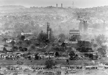 Bhopal 30 de ani 1984 - accident chimic din India Au fost emise peste 40 de tone izocianat de metil gazos Peste 3000 de oameni au murit la scurt