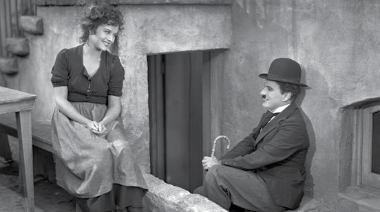 Chaplin (in his first pure talkie) brings his sublime physicality to two roles: the cruel yet clownish Tomanian dictator and the kindly Jewish barber who is mistaken for him.