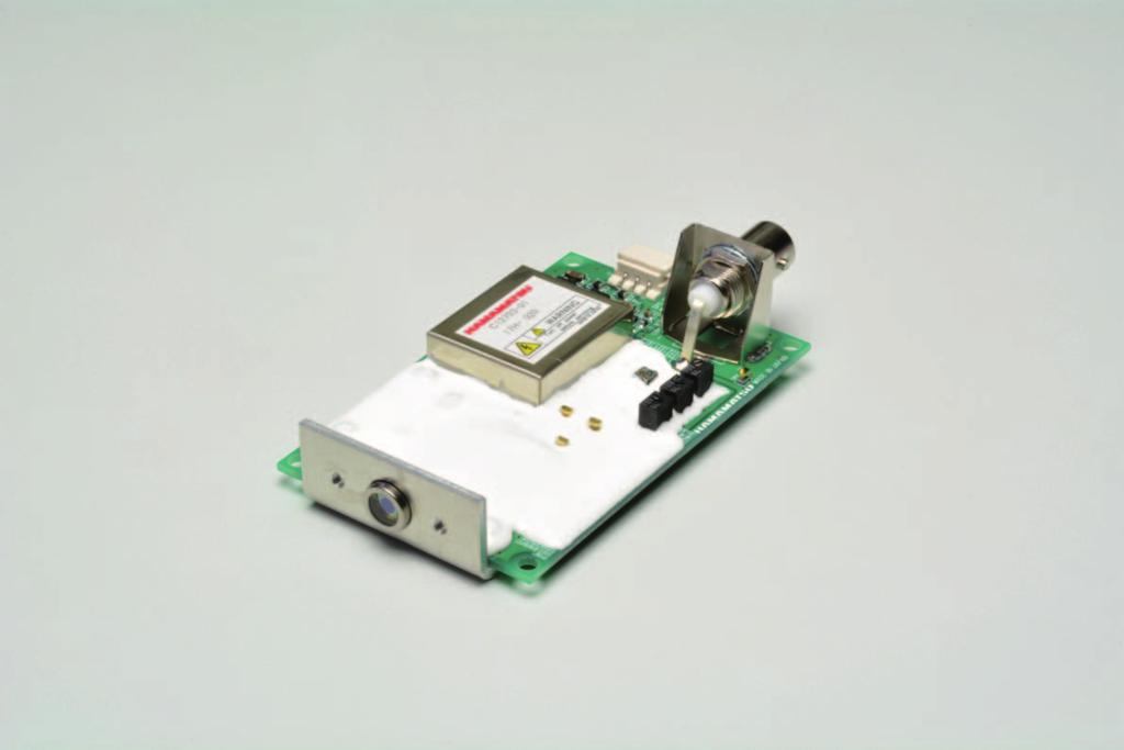 APD module integrated with peripheral circuits Features Uses a high sensitivity APD Two types of APDs with different photosensitive areas (φ1.5 mm, φ3. mm) are provided.