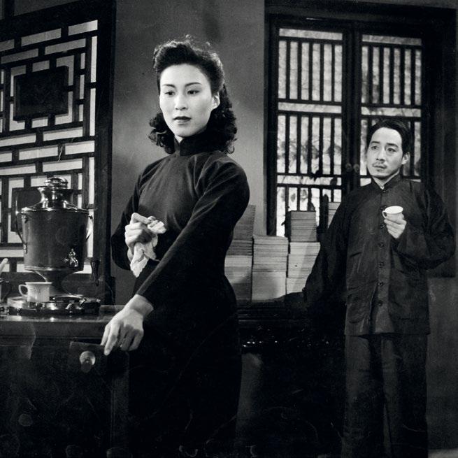 Nankin Road, Shanghai (1901) Spring in a Small Town (Mu Fei, 1948) ELECTRIC SHADOWS: CHINA AND UK FILM CELEBRATION 2014 In March 2015 HRH The Duke of Cambridge presented one of the first films of