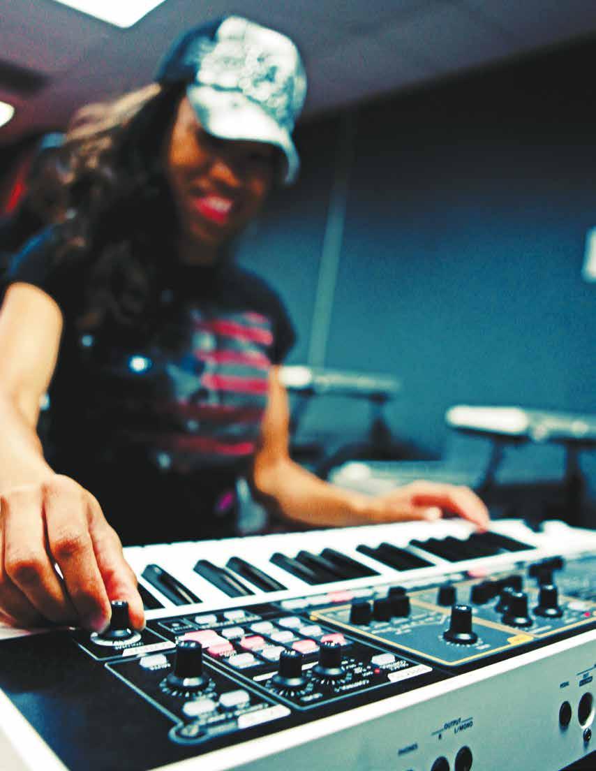 ASSOCIATE OF ARTS KEYBOARD TECHNOLOGY // PRODUCER TRACK 90 CREDITS / 6 QUARTERS REQUIRED TO COMPLETE THIS ASSOCIATE OF ARTS DEGREE* COURSE CREDIT ASSOCIATE = 5 CREDITS Private Lesson -6 Keyboard LPW