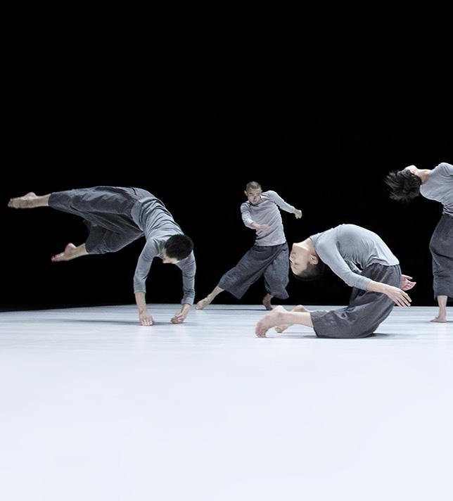 6 & 9 Tao Ye, Beijing Dance Masterpieces of abstract beauty, a tribute to the potential and perseverance of the human body, 6 & 9 dazzle with their minimalism and virtuosity.