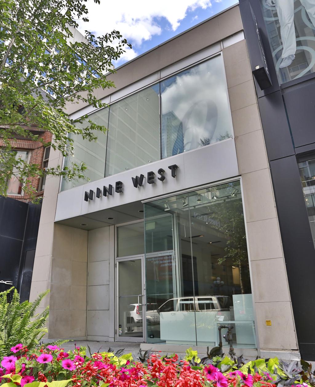 LUXURY RETAIL FOR LEASE 93 BLOOR STREET WEST TORONTO CONTACT Stuart A.