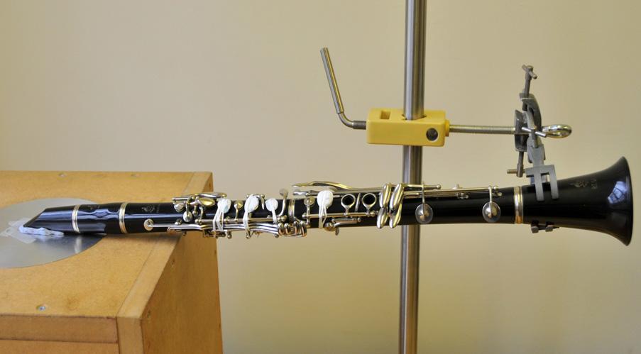 By combining (i) the bell/lower joint measurements and (ii) the upper joint/barrel measurements, full bore profiles for all five clarinets have been determined.