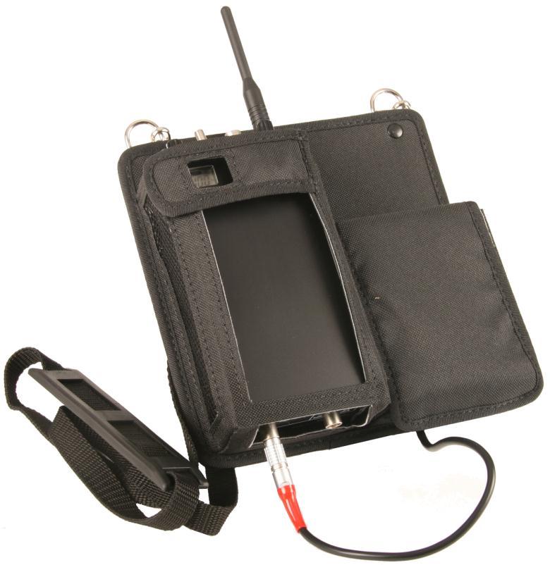 Dikablis Wireless - Batteries, Holder and Recharger Figure 3-26: wireless shoulder bag Figure 3-27: battery recharger A special shoulder bag was designed so that the test persons could carry around