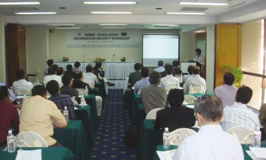 <Figure IV- 8> Cooperation Programs with International Organizations Cooperation Programs with World Bank UN-APCICT Regional Forum 2011 KOREA COMMUNICATIONS COMMISSION ANNUAL REPORT 7) Eurasia