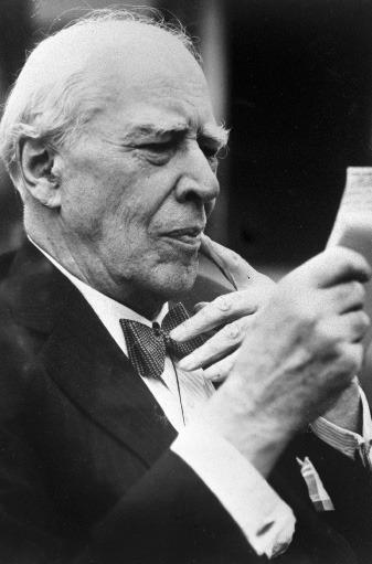 Stanislavski s system pushed actors to connect emotionally and physically to a character and an environment, and shunned presentational acting that is, delivering lines directly to the audience, with