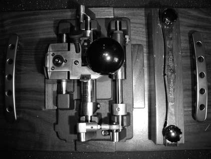 THE DOUBLE REED 45 Innovations of Herzberg Profiler/Shaper, the Symmetrical Machine Yoshiyuki (Yoshi) Ishikawa Boulder, Colorado Norman Herzberg Profi ler/shaper (2002 model).