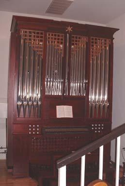 News of Note Reed Organ For Sale One-manual with 11 stop knobs: Principal, Diapason, Dulcet, Bass Coupler, Diapason treble, Vox Humana, Flute Forte, Treble Coupler, Echo Horn, Melodia, Celeste.