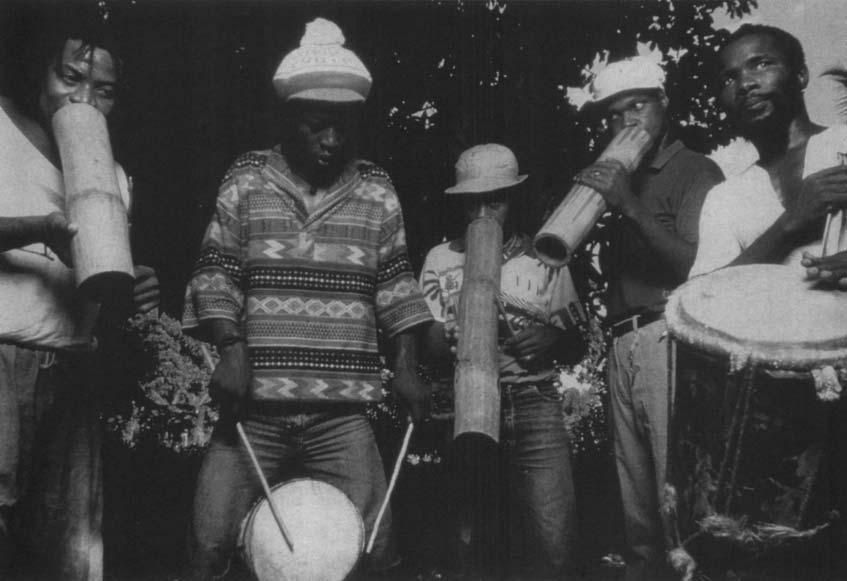 The mizik rasin (roots music) band Foula playing traditional