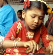 HOMAGE CHILDREN OF MINI JAPAN (KUTTY JAPANNIL KUZHANDAIGAL) CHALAM BENNURAKAR / INDIA / 1990 / 63 MIN. Sivakasi is a small town in Southern Tamilnadu.