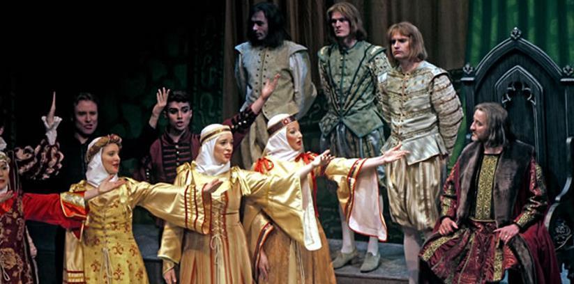 About Princess Ida Princess Ida; or, Castle Adamant is a comic opera with music by Arthur Sullivan and libretto by W. S. Gilbert. It was their eighth operatic collaboration of fourteen.