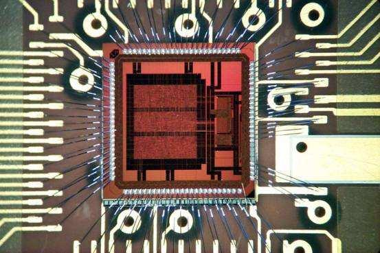 A comprehensive description of the PILOT chip can be found in [11, 15]. As described later, the chip has successfully been tested. Figure 12: Analog PILOT chip D.