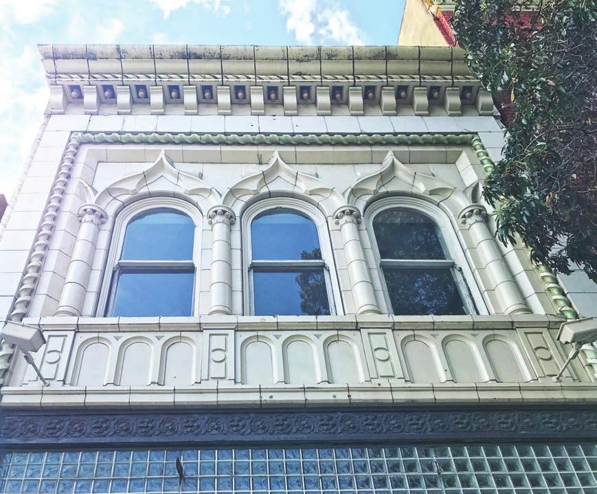 2014 SHATTUCK AVENUE, BERKELEY In Historic Heywood Building LIGHT-FILLED OFFICE SPACE FOR LEASE IN DOWNTOWN BERKELEY SIZE: