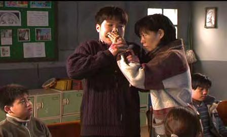 The Forgotten Child: Shin Sung-il is Lost Shinsung-il-eui Haengbang-bool-myoung 신성일의행방불명 Directed by SHIN Jane 2004, 103min, 6mmDV, 1.