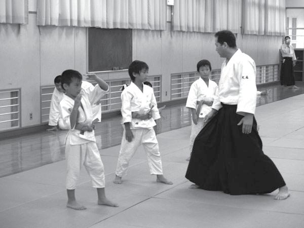 Topic 1: Aikido Learn About It Aikido can be translated as the way of unifying one s life energy or as the way of harmonious spirit. Aikido was started in 1942 in Tokyo by Morihei Ueshiba.