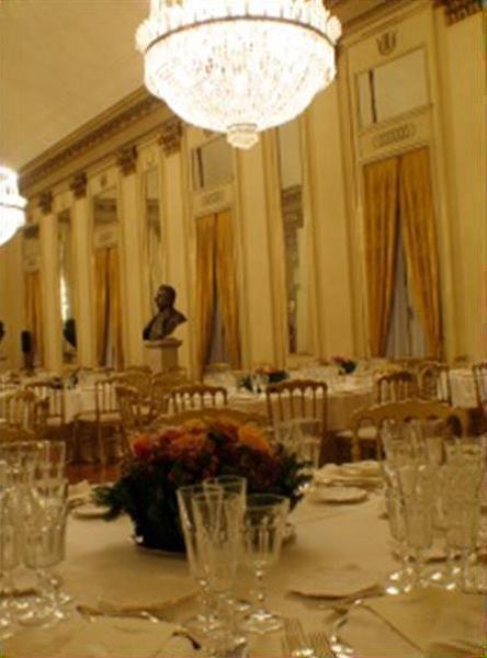 _ The Special Evenings Package can be enriched with Gala Dinners in the Foyers, inside the