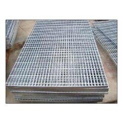 Metal Floor Gratings Quality is the hallmark of our company, in order to maintain quality standards we are engaged in offering a large range of Metal Floor Gratings.
