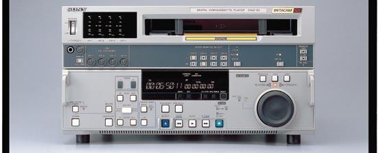 costs associated with the Betacam SX format. 525/60 or 625/50 Versatility The can easily be switched from 525/60 to 625/50 modes. This enables the to work in international environments.