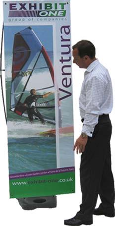 Ventura Outdoor bannerstand with water