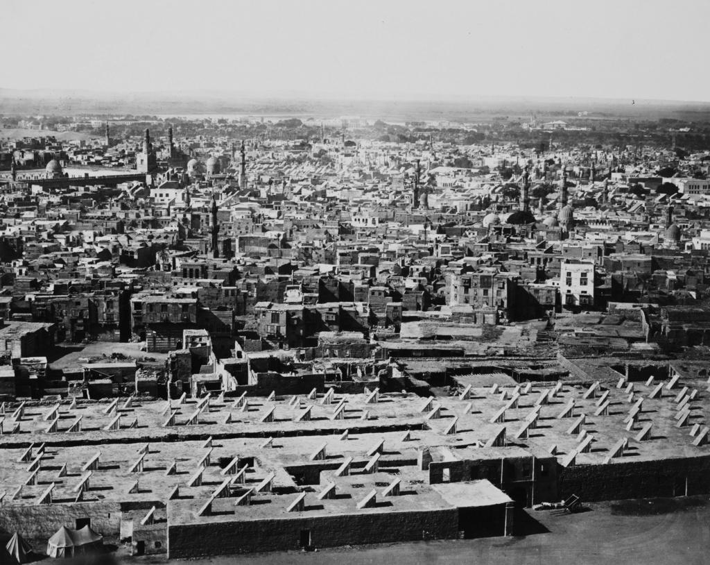 Figure 1-3: Photograph of Cairo from atop the Citadel, 1860. Photo by Frith (20).