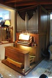 The organ had been in storage for about 12 years when l acquired it at the end of 1975 and brought it to the U.S. with my belongings from Nicaragua.