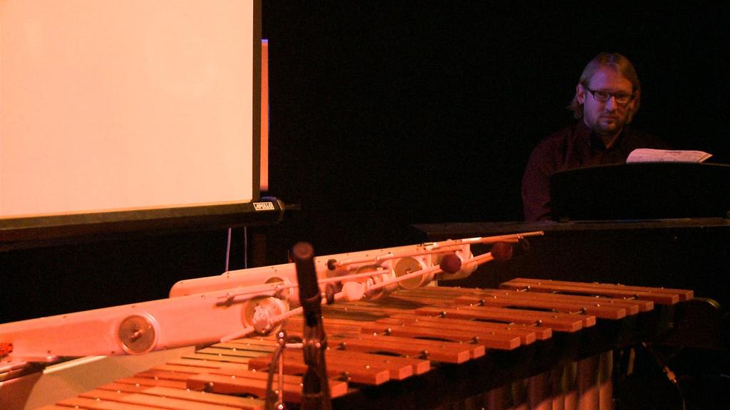 Conclusion Shimon is an interactive improvisational robotic marimba player developed for research in Robotic Musicianship.