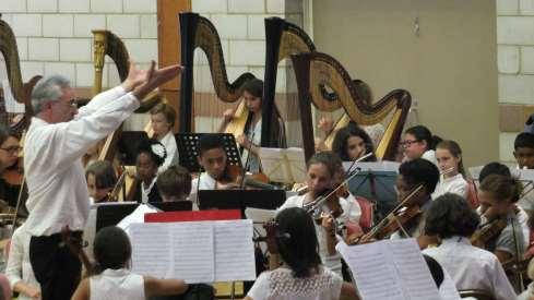 B. CHAMBER ORCHESTRA COURSE Director : John Kirby assisted by instrumental tutors This course is suitable for secondary age students playing strings, woodwind, brass and percussion instruments at a
