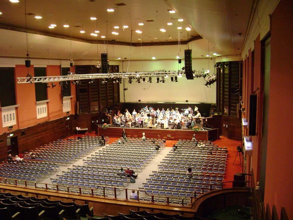 Watford Colosseum-Acoustical Survey Page 3 Physical Description The Watford Colosseum is a classic shoebox shaped concert hall. Its key features are as follows: 1.
