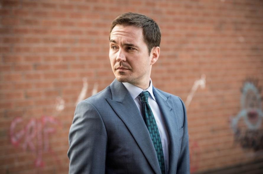 Interview with Martin Compston Where do we pick up with Steve Arnott this series? Steve s still the same guy, he s arrogant and annoying.