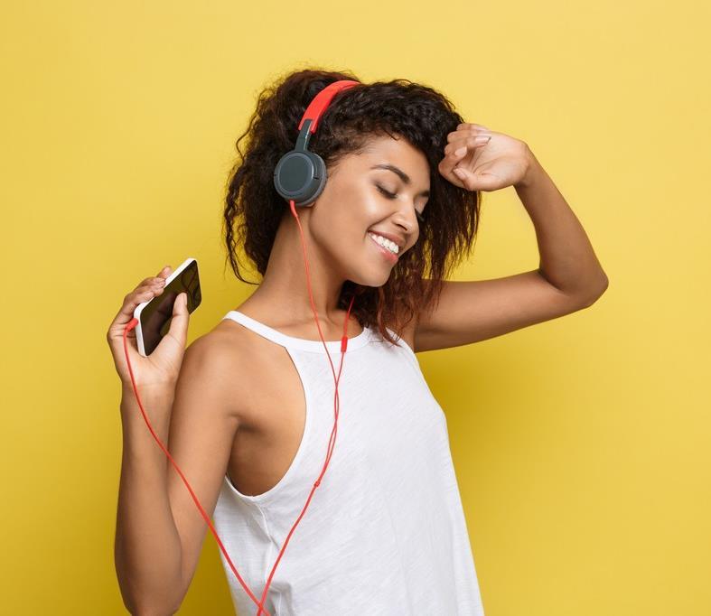 Why are audiobooks great for teens? Model pronunciation, pacing, and rhythms suited to each book. Expand listeners working vocabulary.