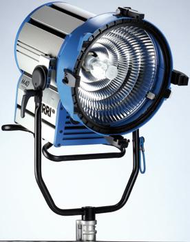 M18: 1.8 kw Daylight M40/25: 4/2.5 kw Daylight The M18 BABYMAX combines MAX Technology, True Blue features and a new 1,800 W lamp.