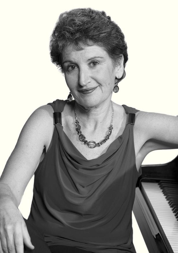 After her debut, which took place in the Wigmore Hall, the Israeli-born pianist Sally Pinkas has been heard as recitalist and chamber musician throughout the world.