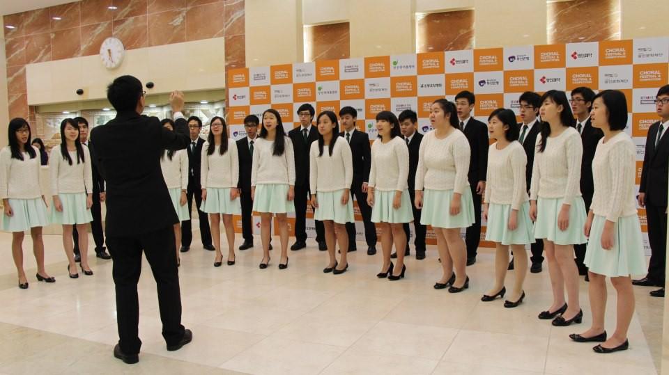 Future Plan of The Greeners Sound As only few youth choirs can be found currently in Hong Kong, The Greeners Sound would like to take the role to promote choral music among the youngsters in Hong