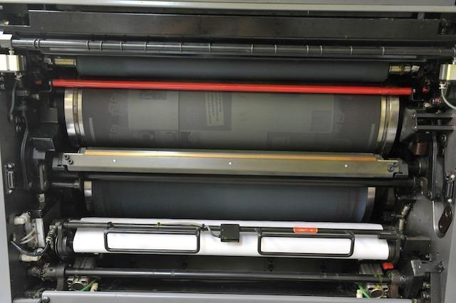 Modern Approaches in the Design of Sheet-fed Offset Printing Presses 11 For the printing presses without automatic wash-up system, impression and blanket cylinders cleaning require up to 20% of the