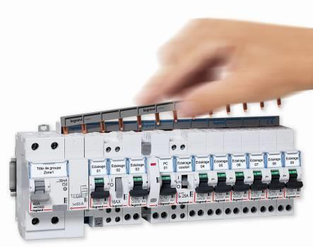 16 and 25 power contactors 4. POSITIONING - CONNECTION Installation software:. XL PRO 4. POSITIONING - CONNECTION (continued). "4NO used as a 3NO" contactor Operating position:.