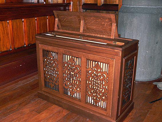 The Scots' Church, Melbourne: the Klop organ [photograph by John Maidment ( January 2013)] A small portable continuo organ built by Henk Klop, Garderen, The Netherlands, was acquired late in 2012.
