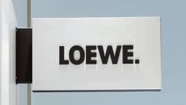 And to make lfe as convenent as possble for you, your dealer wll f you wsh also take care of delvery and commssonng. Loewe qualty. The Art of German Engneerng.