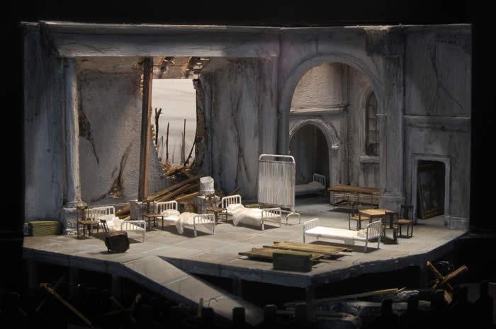 end-on stage, a theatre in the round space,