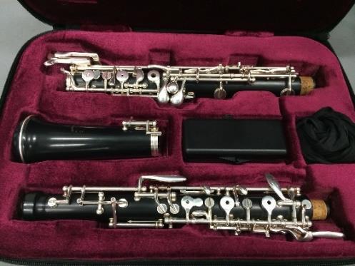 Storage: Always leave your oboe placed properly in its case when it is not being used. Never leave it on the ground, a chair or a music stand. Always keep it in your hands or in its case.