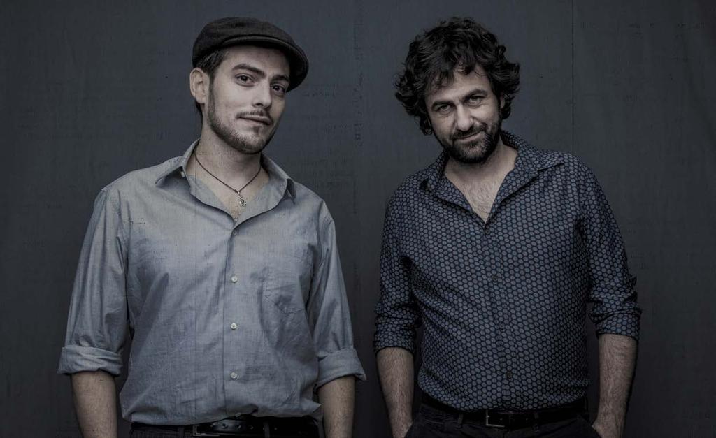 es) A dynamic and happy show full of improvisation and emotions by means of popular music (20 minutos) The duo Feten Feten belongs daring stock of