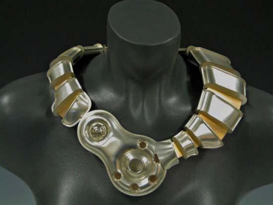 Museum Right Top: Gyroptere (closed), 2008 Sterling silver, 14k