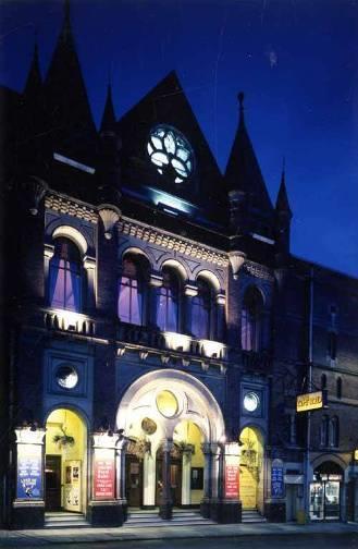 Leeds Grand Theatre Image: Leeds Grand Theatre façade at night Leeds Grand Theatre opened in November 1878 with a performance of Shakespeare s Much Ado About Nothing and has continued to