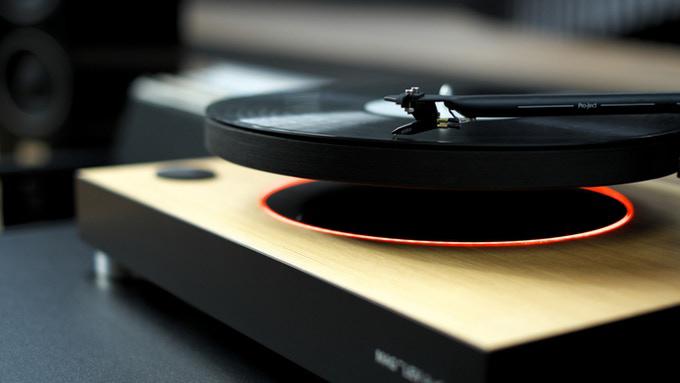 cueing mechanism When it comes to vinyl, the cueing mechanism plays a vital role in the listening experience.