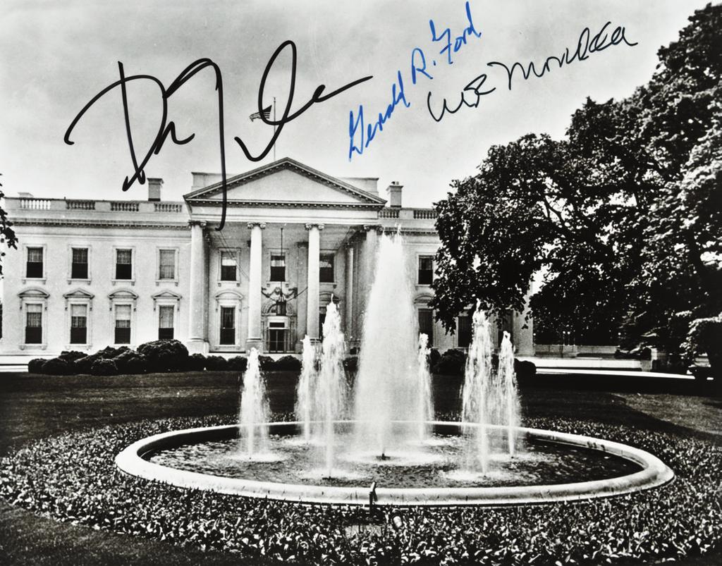 Signed Black and White Photo of the White House Black and white photo of the White House