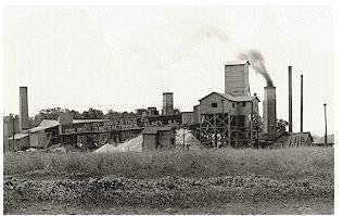 Figure 2. Circa 1910 photograph of the Alsey Brick and Tile Company on the southeast edge of Alsey, Illinois (Alsey Refractories Company website, July 2005 [http://www.alsey.com/history_06-49.