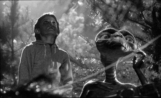 NOTES A NOTE FROM THE COMPOSER Steven Spielberg s film E.T. The Extra-Terrestrial has always held a special place in my heart, and I personally think it s his masterpiece.