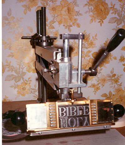 portable sewing frame.